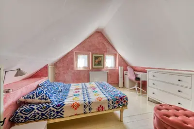 Un ou plusieurs lits dans un hébergement de l'établissement Maison Prado - avec piscine privée et grand jardin