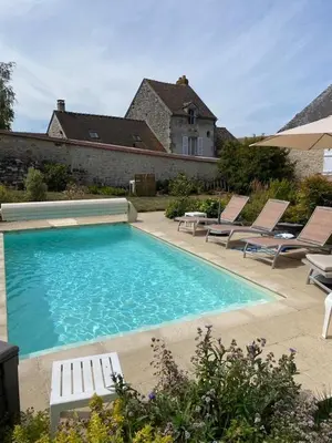 Piscine de l'établissement Maison Prado - avec piscine privée et grand jardin ou située à proximité