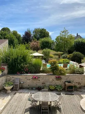 Jardin de l'établissement Maison Prado - avec piscine privée et grand jardin