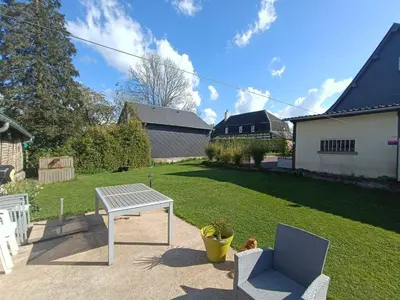 Jardin de l'établissement Gîte au calme en Normandie, Forêt de Lyons