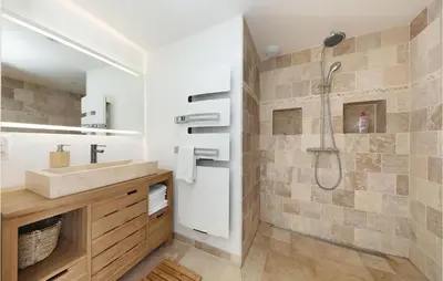 Salle de bains dans l'établissement Le Loft De La Grange