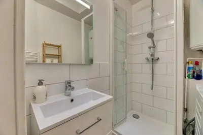 Salle de bains dans l'établissement Le Nicholson votre studio proche cathédrale !