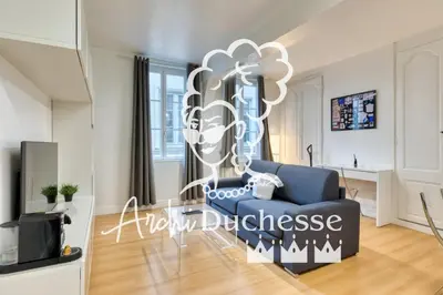 Coin salon dans l'établissement Le Gainsbourg studio coeur de Rouen !