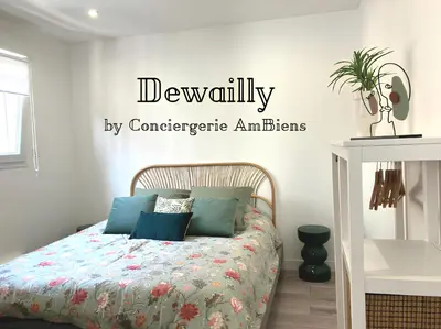 Un ou plusieurs lits dans un hébergement de l'établissement Dewailly, 2 chambres, 3 lits, élégant, 700m centre ville