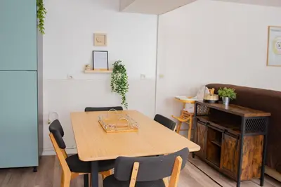 Plan de l'établissement Bergerie du centre ville - 1 chambre, équipement bébé, wifi et draps inclus