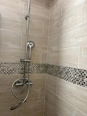 Salle de bains dans l'établissement Appartement équipé proche aéroport et gare