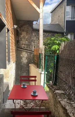 Terrasse ou espace extérieur de l'établissement Duplex hypercentre avec parking