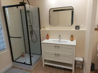 Salle de bains dans l'établissement LE 16 CHAMBRES D'HÔTE