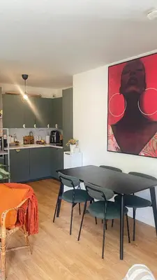 Cuisine ou kitchenette dans l'établissement Appartement de charme Poissy