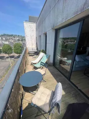 Balcon ou terrasse dans l'établissement Appartement Rouen terrasse + parking