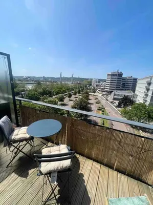 Balcon ou terrasse dans l'établissement Appartement Rouen terrasse + parking