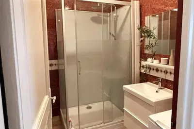 Salle de bains dans l'établissement France, Normandie, Rouen Hyper centre, 3 étoiles