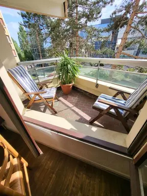 Balcon ou terrasse dans l'établissement Studio Élégant à Cergy avec parking