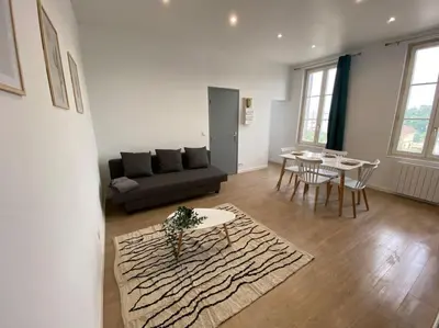 Coin salon dans l'établissement La Perle Bleue