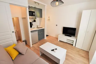 Cuisine ou kitchenette dans l'établissement Appartement au coeur de la ville de Taverny