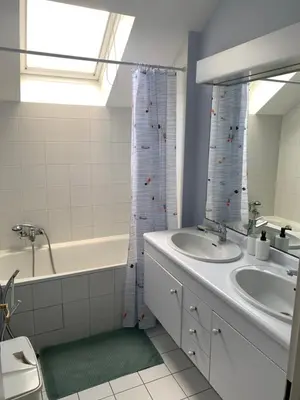 Salle de bains dans l'établissement Chambres d'hôtes dans le Val d'Oise