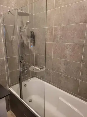 Salle de bains dans l'établissement Appartement 45 m2, proche gare Vernon-Giverny