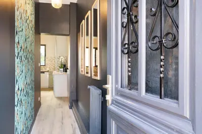 Salle de bains dans l'établissement Maison et Jardin - Chambre Cosy