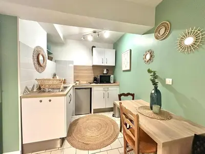 Cuisine ou kitchenette dans l'établissement Studio le nid rouennais, calme en hypercentre