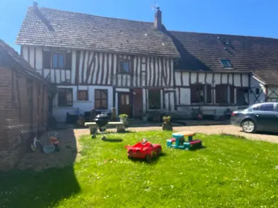 Jardin de l'établissement Maison en Colombage