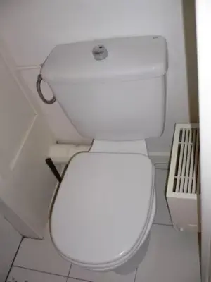 Salle de bains dans l'établissement Appartement Nickel et confortable