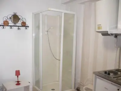Salle de bains dans l'établissement En plein centre historique et piétonnier