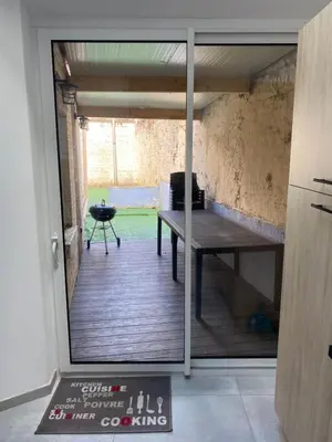 Plan de l'établissement Maison proche centre ville clim jardin wifi 8 personnes
