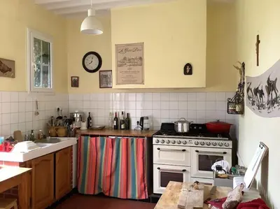 Cuisine ou kitchenette dans l'établissement Demeure XIXe Beauval-en-caux