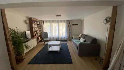 Coin salon dans l'établissement 30mn de Paris st lazare en train, studio 42 m2