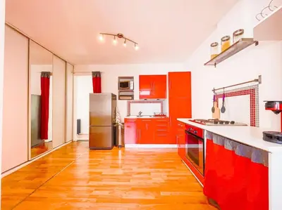Cuisine ou kitchenette dans l'établissement Apt T3 lumineux & Confort *Proche Centre-ville*