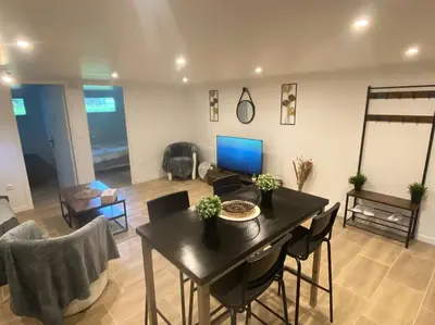 Télévision ou salle de divertissement dans l'établissement Appartement 60m2 6 voyageurs