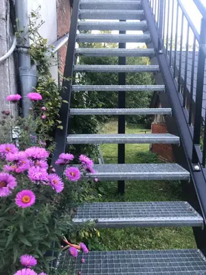Jardin de l'établissement Appart dans longère Normande au coeur de la Forêt de Lyons