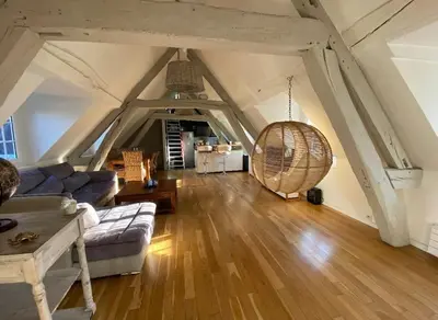 Coin salon dans l'établissement Sous les Clochers de Rouen - Cathédrale