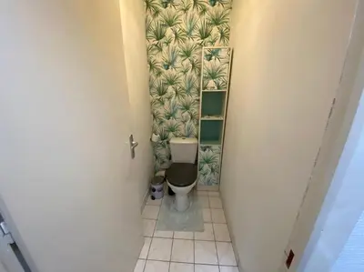 Salle de bains dans l'établissement Le Lagon bleue T avec extérieur