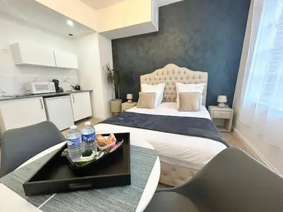 Cuisine ou kitchenette dans l'établissement Appt 1 à deux pas de la gare d'Amiens