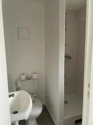 Salle de bains dans l'établissement Studio indépendant proche Paris et nature