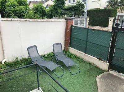 Jardin de l'établissement Proche PARIS/Casino d’Enghien/stade de France/CDG