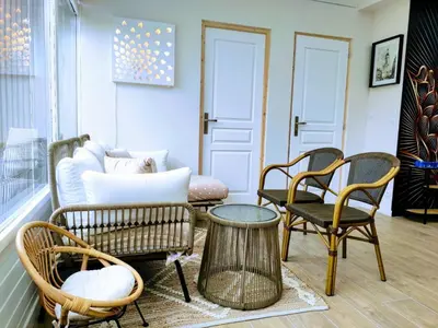 Coin salon dans l'établissement La Waide