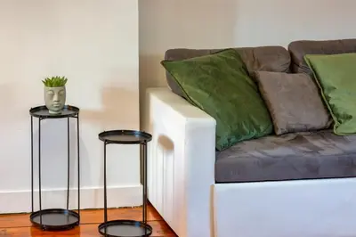 Coin salon dans l'établissement Michael beau F3 La Bouille