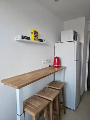 Cuisine ou kitchenette dans l'établissement L'escale marine BY HOLIDIEPPE