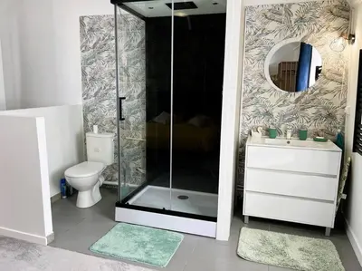 Salle de bains dans l'établissement Maison la coulée douce