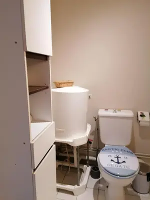 Salle de bains dans l'établissement Superbe studio proche de toutes commodités