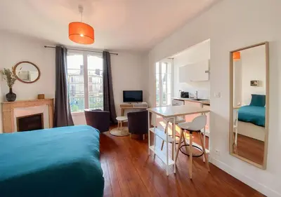Télévision ou salle de divertissement dans l'établissement Unique et élégant, gare hyper centre wifi