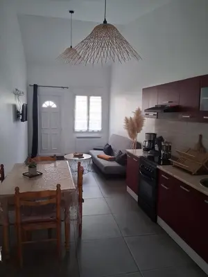 Cuisine ou kitchenette dans l'établissement Logement à la Campagne! Entièrement indépendant