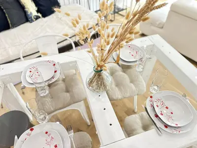 Coin salon dans l'établissement Maison 34 avec service de navette