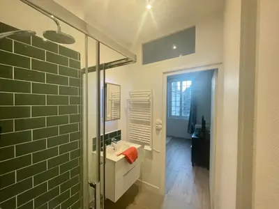 Salle de bains dans l'établissement Studio Modern times a Rouen -280