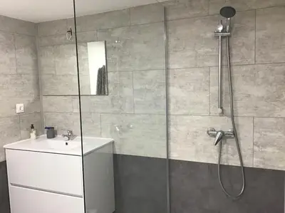 Salle de bains dans l'établissement Maison de ville à Pacy-sur-Eure, proche Giverny