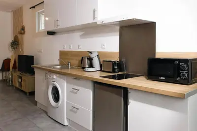 Cuisine ou kitchenette dans l'établissement T2 Idéalement Situé * Hyper Centre/Canal Plus *