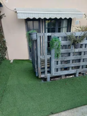 Jardin de l'établissement Studio loué entier proche de Paris