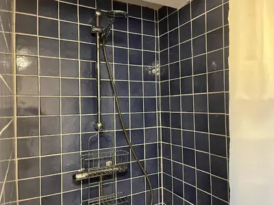 Salle de bains dans l'établissement Le Duo de la Foret - Logement F1